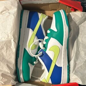 Nike dunk low bp tennis shoes